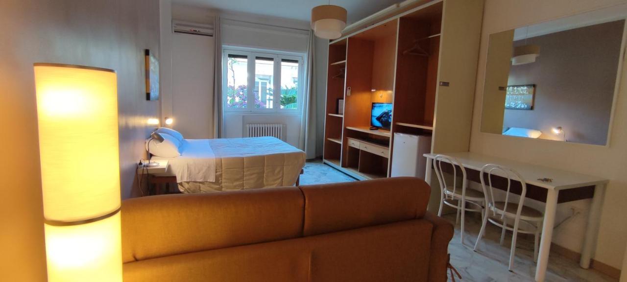 Giambattista House Bari Hotel Екстериор снимка